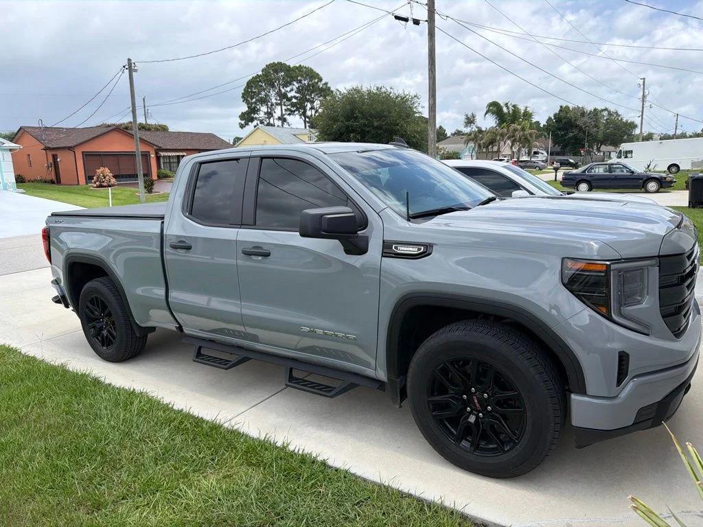 gmc sierra 1500 2025 1GTRUAEK7SZ105466 image gmc sierra 1500 2025 1GTRUAEK7SZ105466 image